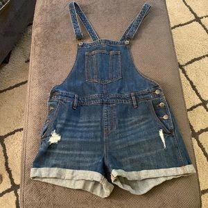 NWOT Old navy women’s denim overalls